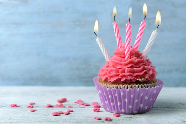 Νόστιμα γενέθλια cupcake — Φωτογραφία Αρχείου