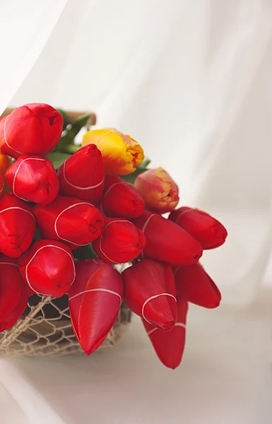 Ramo de tulipanes frescos —  Fotos de Stock