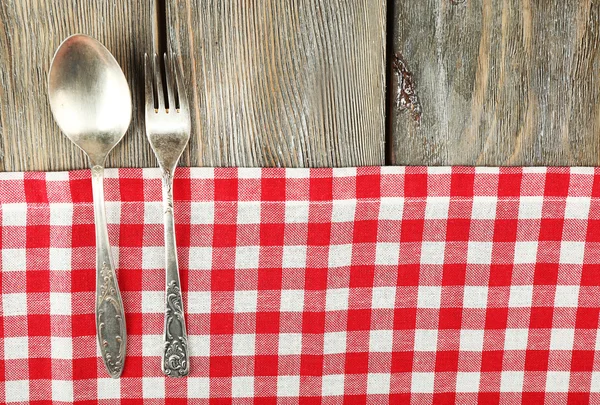 Servilleta con cuchara y tenedor — Foto de Stock