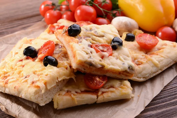 Deliziosa pizza fatta in casa — Foto Stock