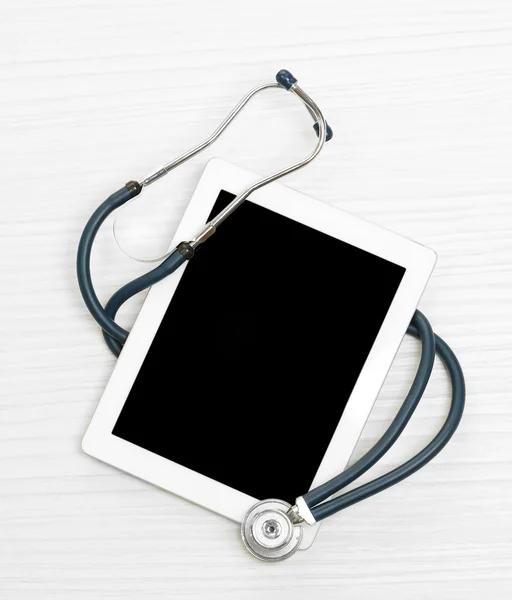 Medicinsk tablett med stetoskop — Stockfoto