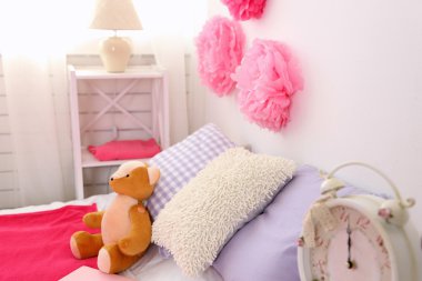 güzel pembe kızlar yatak odası