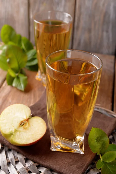 Glasses of apple juice — Stock Photo, Image