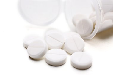 hapları üzerinde beyaz izole yığını
