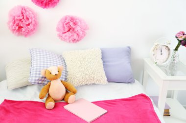 güzel pembe kızlar yatak odası