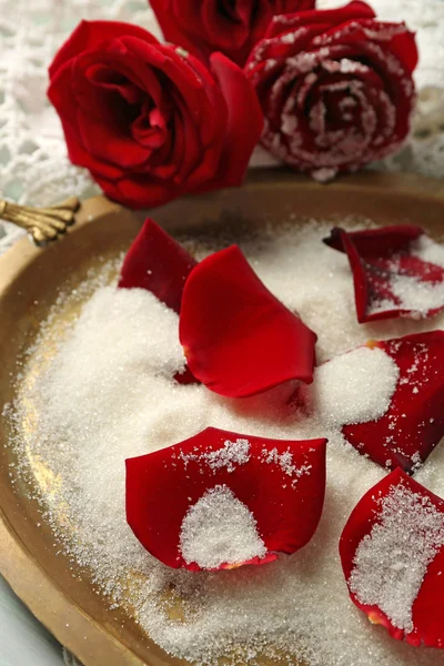 Candied sugared roses petals on tray, close-up — Stock Photo, Image