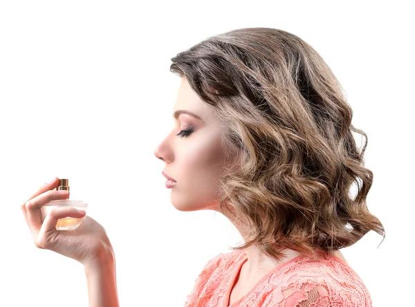 Hermosa mujer con perfume — Foto de Stock