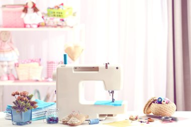 dikiş makinesi atölye tablo