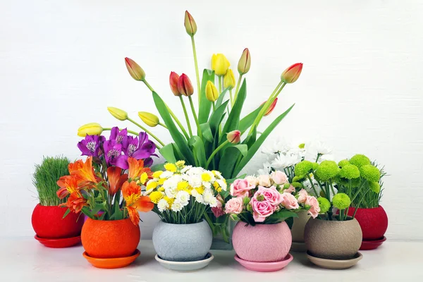 Beautiful flowers in pots — Stock Photo, Image