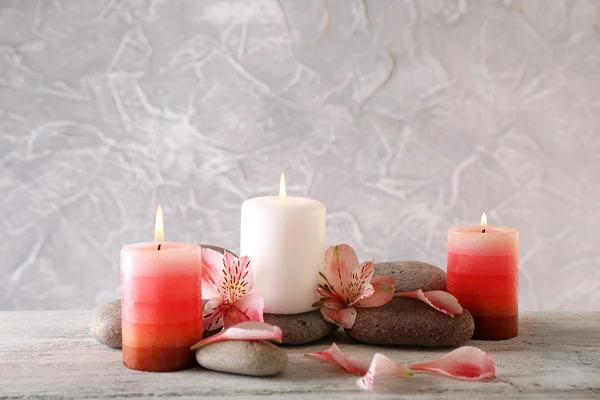 Natura morta con candele spa — Foto Stock