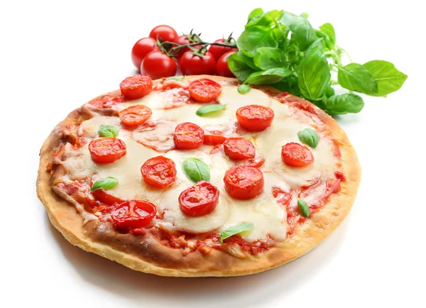 Deliciosa pizza con queso y tomates cherry aislados en blanco —  Fotos de Stock