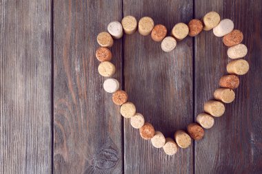 Şarap mantarlar kalp şekli