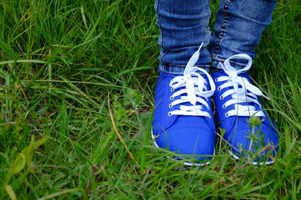 Pieds féminins en gommes — Photo