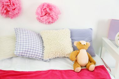 güzel pembe kızlar yatak odası