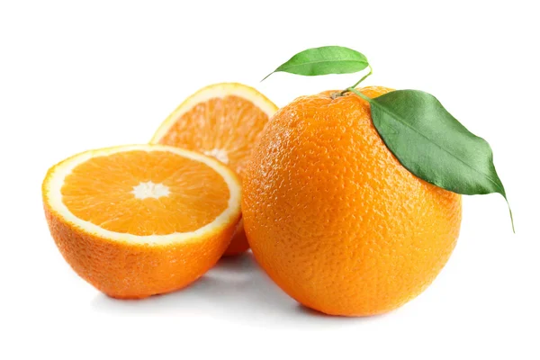 Orange mûr isolé sur blanc — Photo