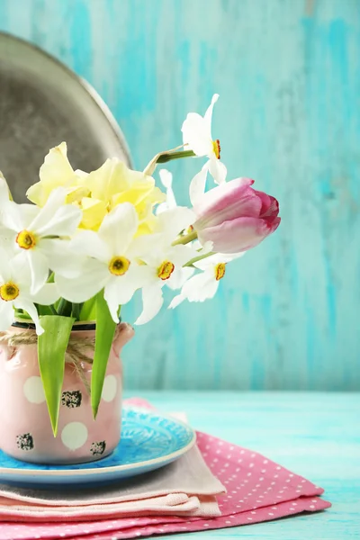 Spring bouquet in vase — Stock Photo, Image