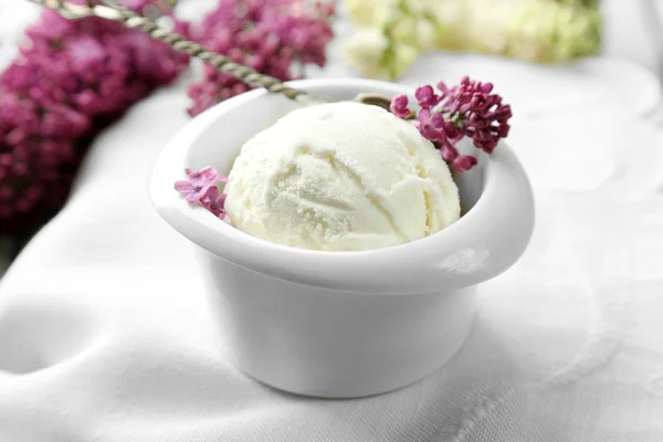 Beautiful composition with tasty ice cream — Stock Photo, Image