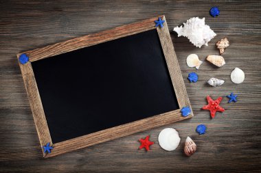 ahşap arka plan üzerinde seyahat yazıt