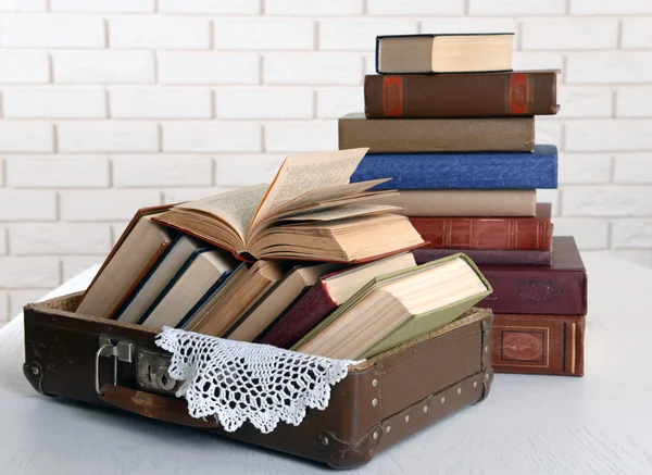 Heap of old books — Stock Photo, Image