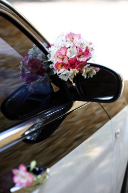 güzel çiçekler düğün araba