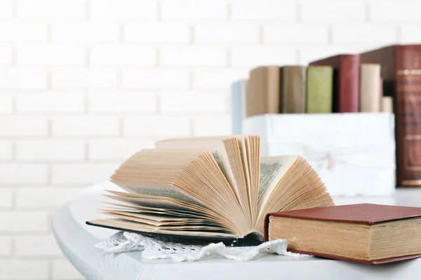 Bainha de livros antigos — Fotografia de Stock