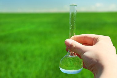 el ile test tüpü doğal arka plan üzerinde