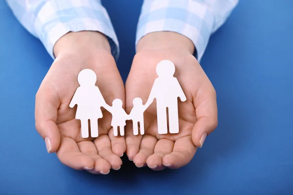 Jinsiy ona oglini jerked va u uni sikishdi Jinsiy olatni klitoris boshi ustiga siljiting