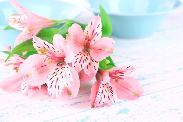 Setarea mesei cu flori, closeup — Fotografie, imagine de stoc