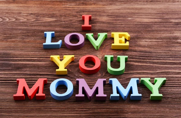 Inscripción I LOVE YOU MUMMY hecho de letras de colores — Foto de Stock