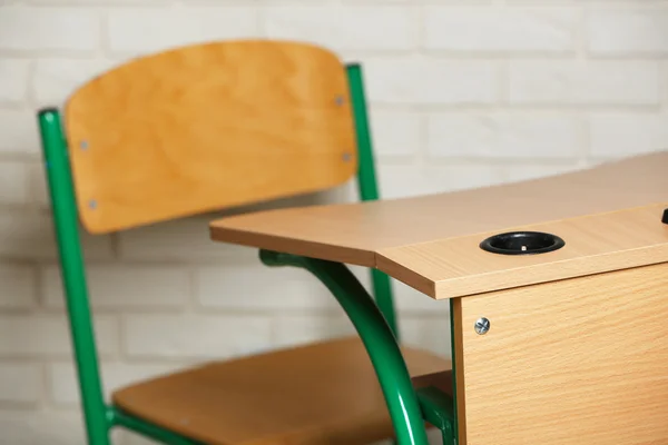 Bureau et chaise de l'école — Photo