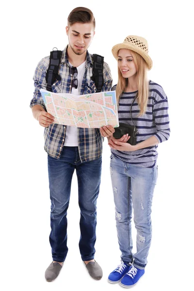 Pareja de viajeros con mapa aislado en blanco — Foto de Stock