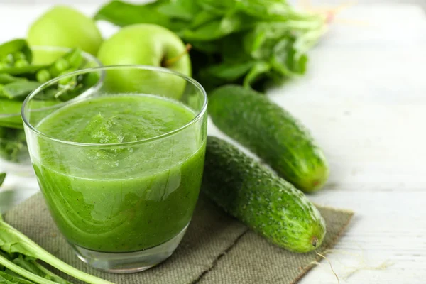 Gesunder grüner Smoothie — Stockfoto