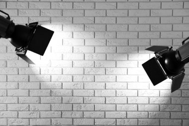 tuğla duvar arka plan aydınlatma donanımları ile fotoğraf stüdyosu