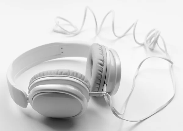 Auriculares aislados en blanco —  Fotos de Stock