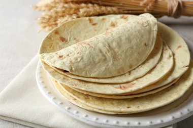 ev yapımı kepekli un tortilla peçeteye açık renkli Tarih yığını