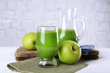 sağlıklı yeşil smoothie