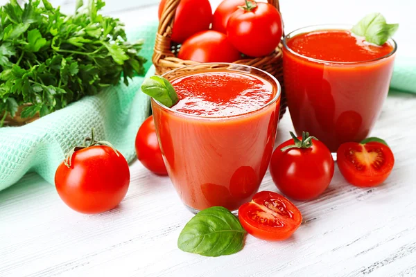 Čerstvý rajčatový džus — Stock fotografie
