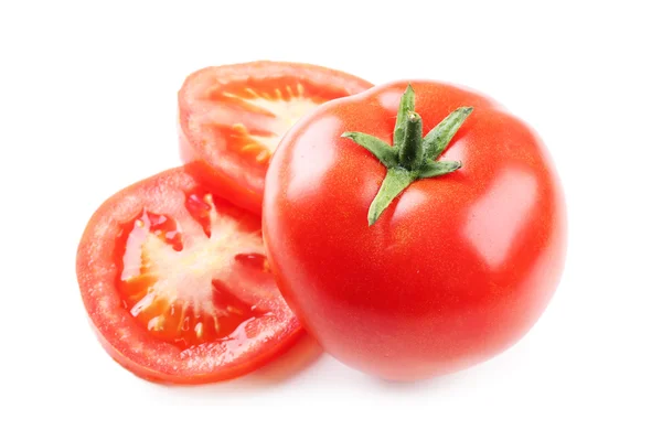 Tomate fatiado isolado em branco — Fotografia de Stock