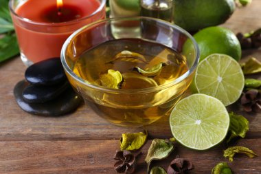 Spa natürmort ahşap masa, closeup üzerinde