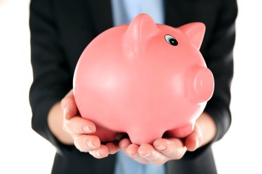 Kadın holding kumbara yakın çekim