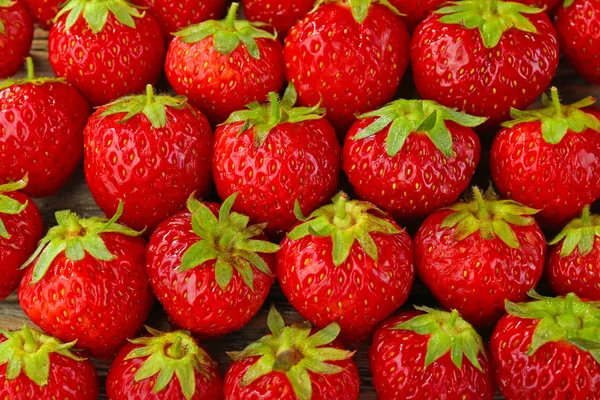 Reife Erdbeeren Hintergrund — Stockfoto