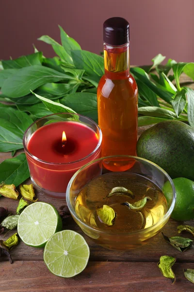 Spa stilleben på träbord, närbild — Stockfoto