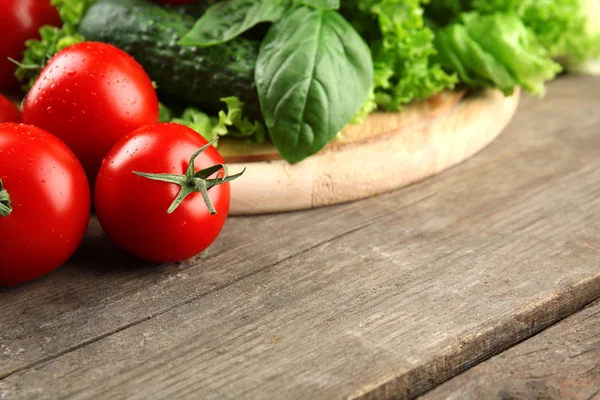 Fresh vegetables on wooden table, closeup — Stock Photo, Image