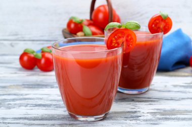 domates suyu ile sebze