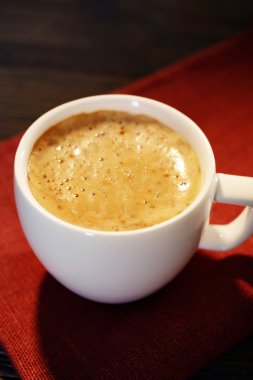 Kahve Tablo peçeteye üzerinde kapat