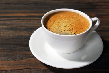 kahve tablo üzerinde kapat