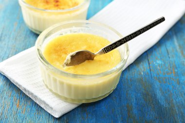 Creme brulee tatlısı