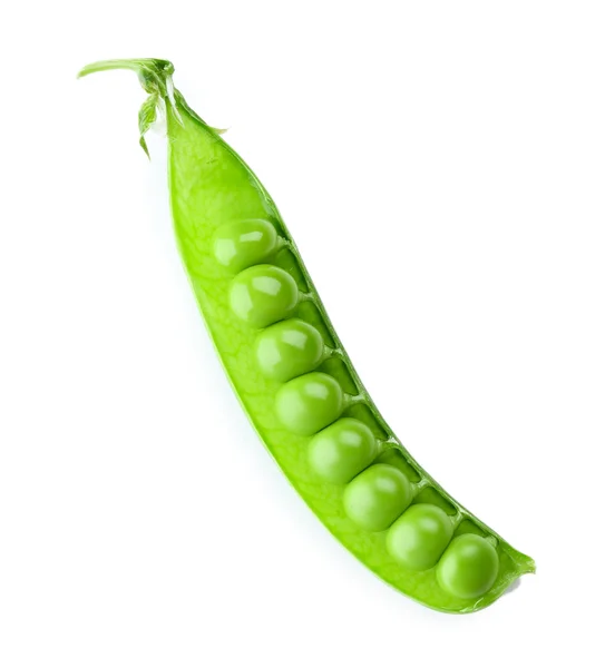 白で隔離された新鮮な緑のエンドウ豆 — ストック写真