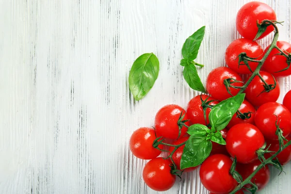 Fesleğenli domates — Stok fotoğraf
