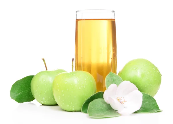 Glass of apple juice and apples, isolated on white — Stock Photo, Image